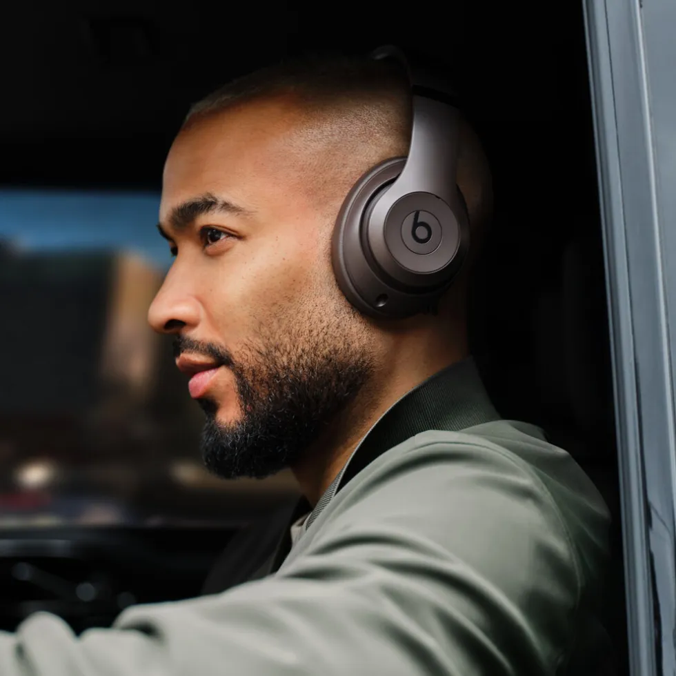 Beats Studio Pro