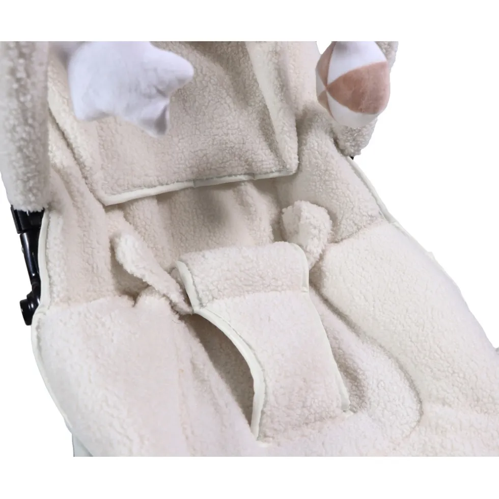 Ding Viggo Bouclé Off-white Wipstoel