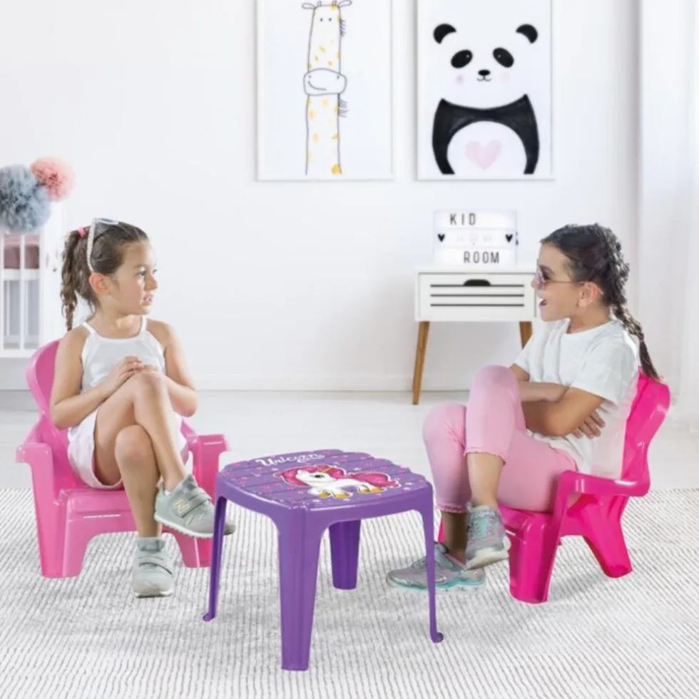Dolu Unicorn tafel en stoelen