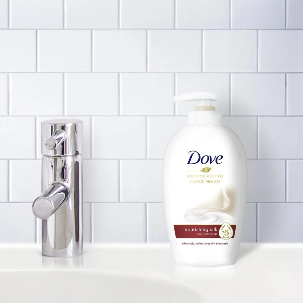 Dove Fine Silk Verzorgende Handzeep