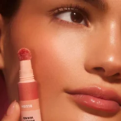 e.l.f. Halo Glow Candlelit Beauty Wand Blush