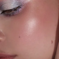 e.l.f. Halo Glow Highlight Rose Quartz Beauty Wand