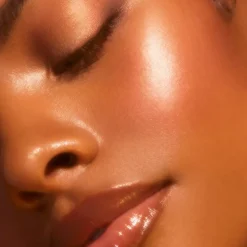 e.l.f. Halo Glow Pink-Me-Up Beauty Wand Blush