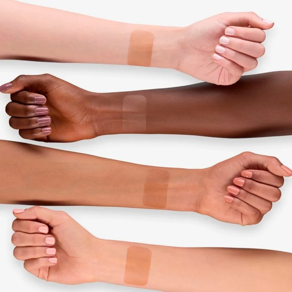Essence 10 Baby Got Bronze Bronzing Stick