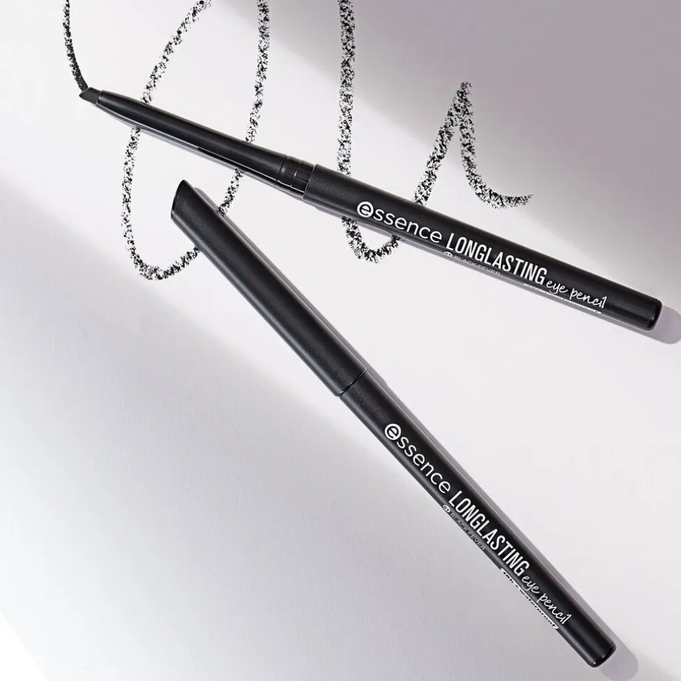 Essence 01 Black Fever Long-Lasting Oogpotlood