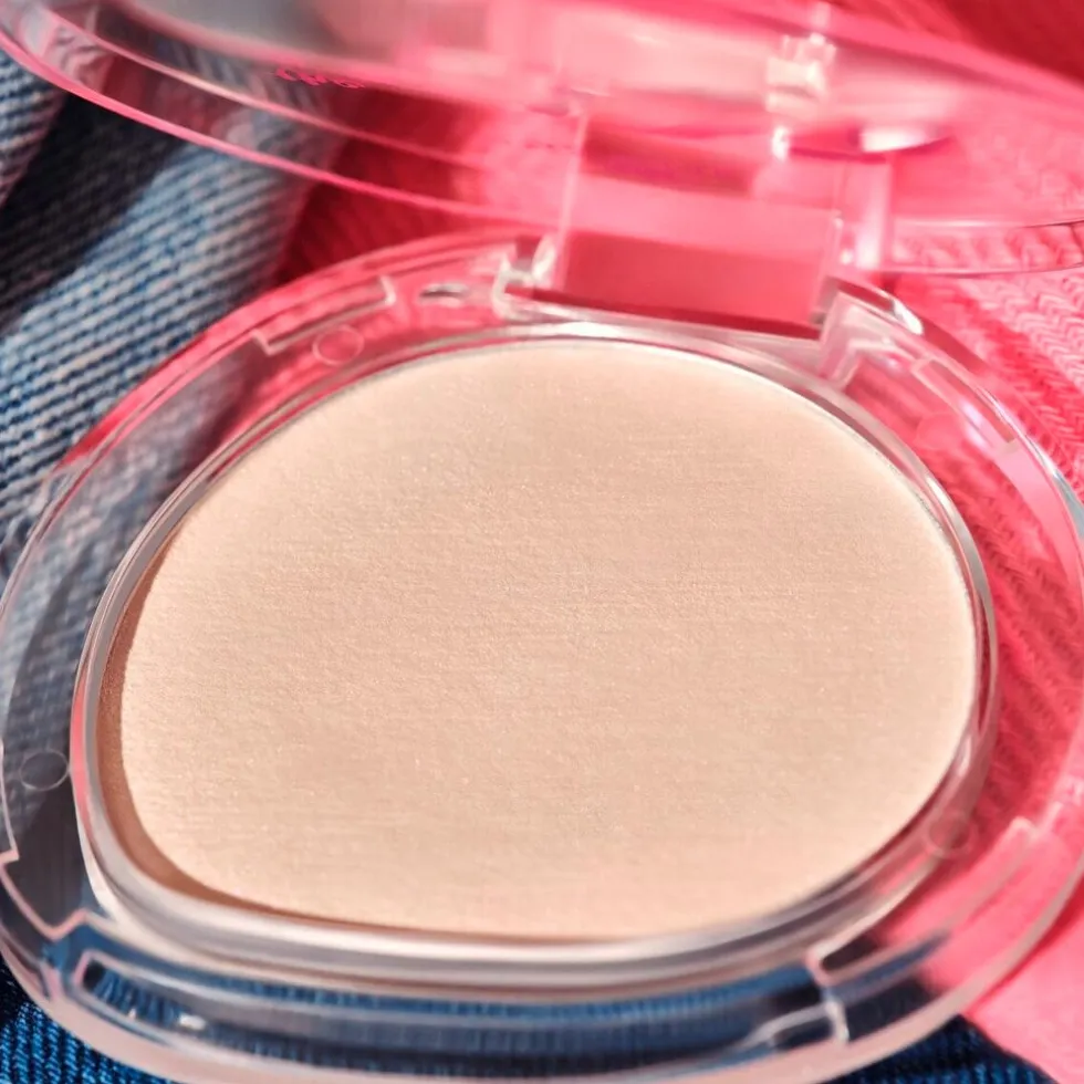 Essence The Jeans Club 01 Eye & Face Bouncy Luminizer Highlighter