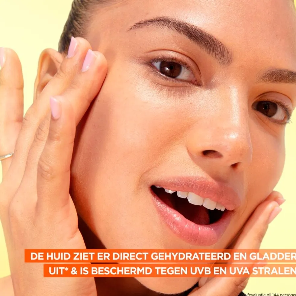 Garnier SkinActive Vitamine C Glow Booster Serum Cream