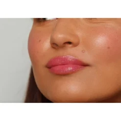 Kruidvat Blushing Beauty 020 Charming Berry Lip & Cheek Balm