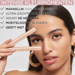 L'Oréal Paris 105 Mesmerizing Gold Le Shadow Stick