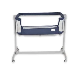 Moni Pengy Blue Wieg aan Bed