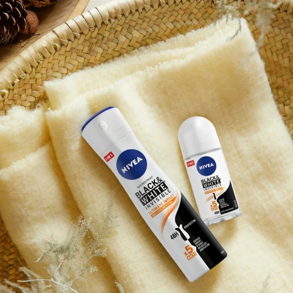 NIVEA Black & White Invisible Ultimate Impact Antitranspirant Spray
