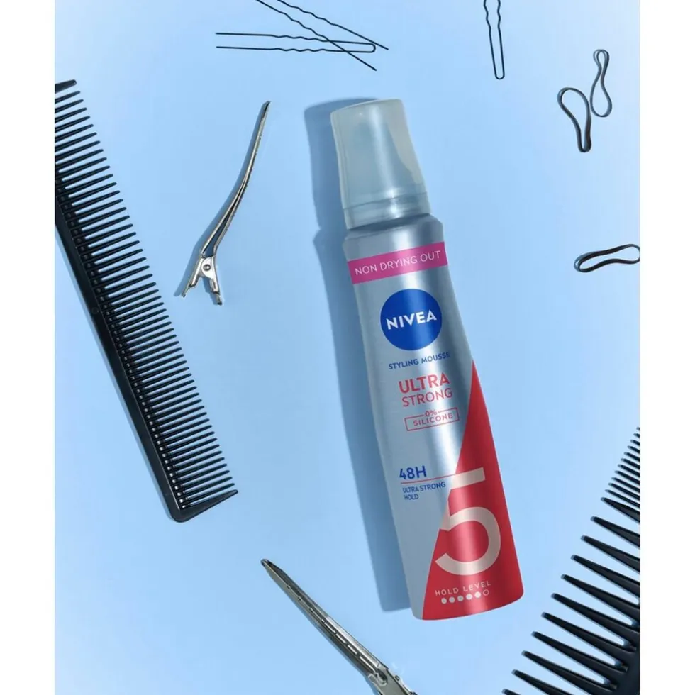 NIVEA Hold 5 Ultra Strong Styling Haarmousse