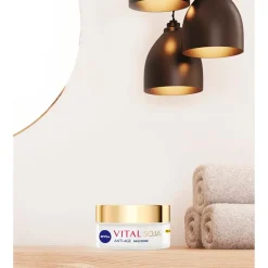 NIVEA Vital Soja SPF30 Anti-Age Verstevigende Dagcrème
