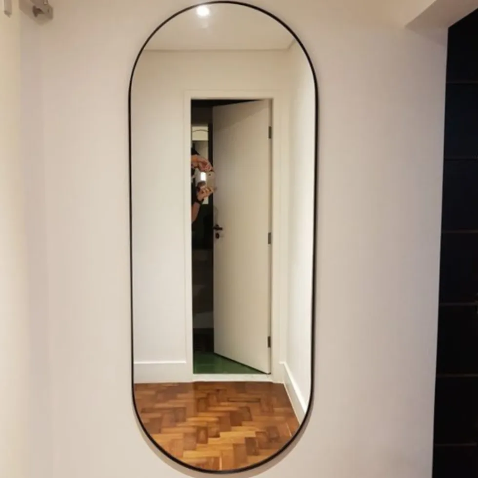 SensaHome Oval Wandspiegel met Metalen Rand Minimalistisch Design